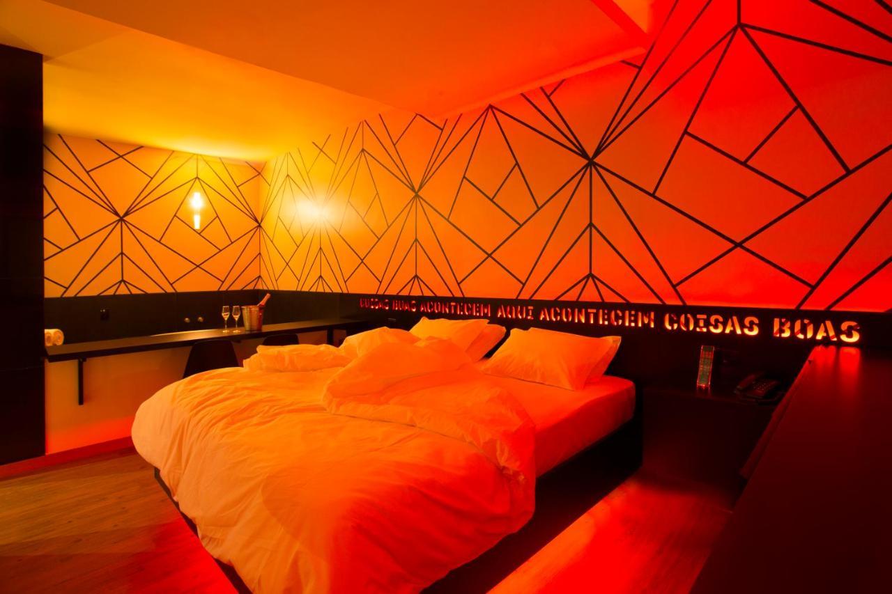 Tout Motel (Adults Only) กังปินาส ภายนอก รูปภาพ