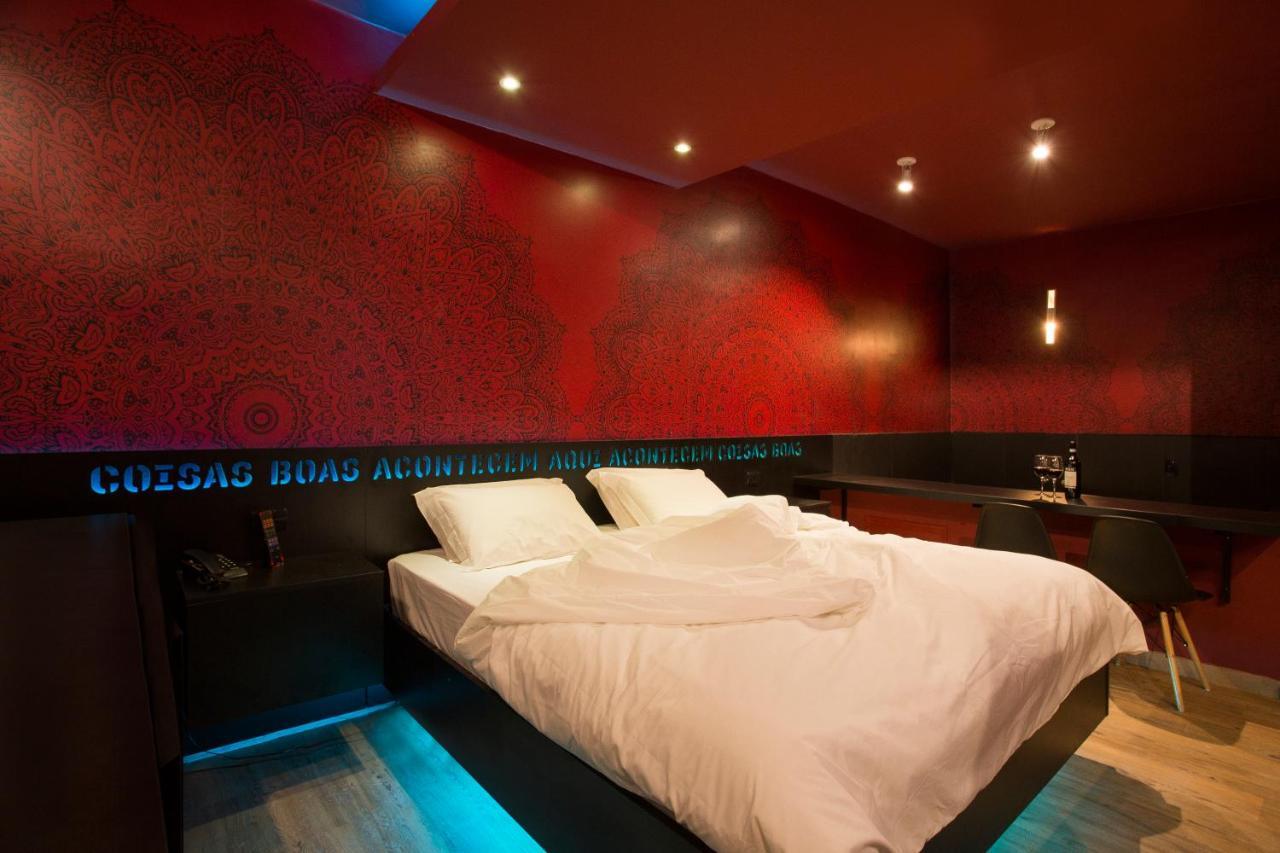 Tout Motel (Adults Only) กังปินาส ภายนอก รูปภาพ