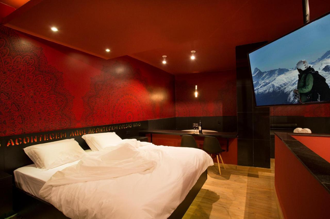 Tout Motel (Adults Only) กังปินาส ภายนอก รูปภาพ