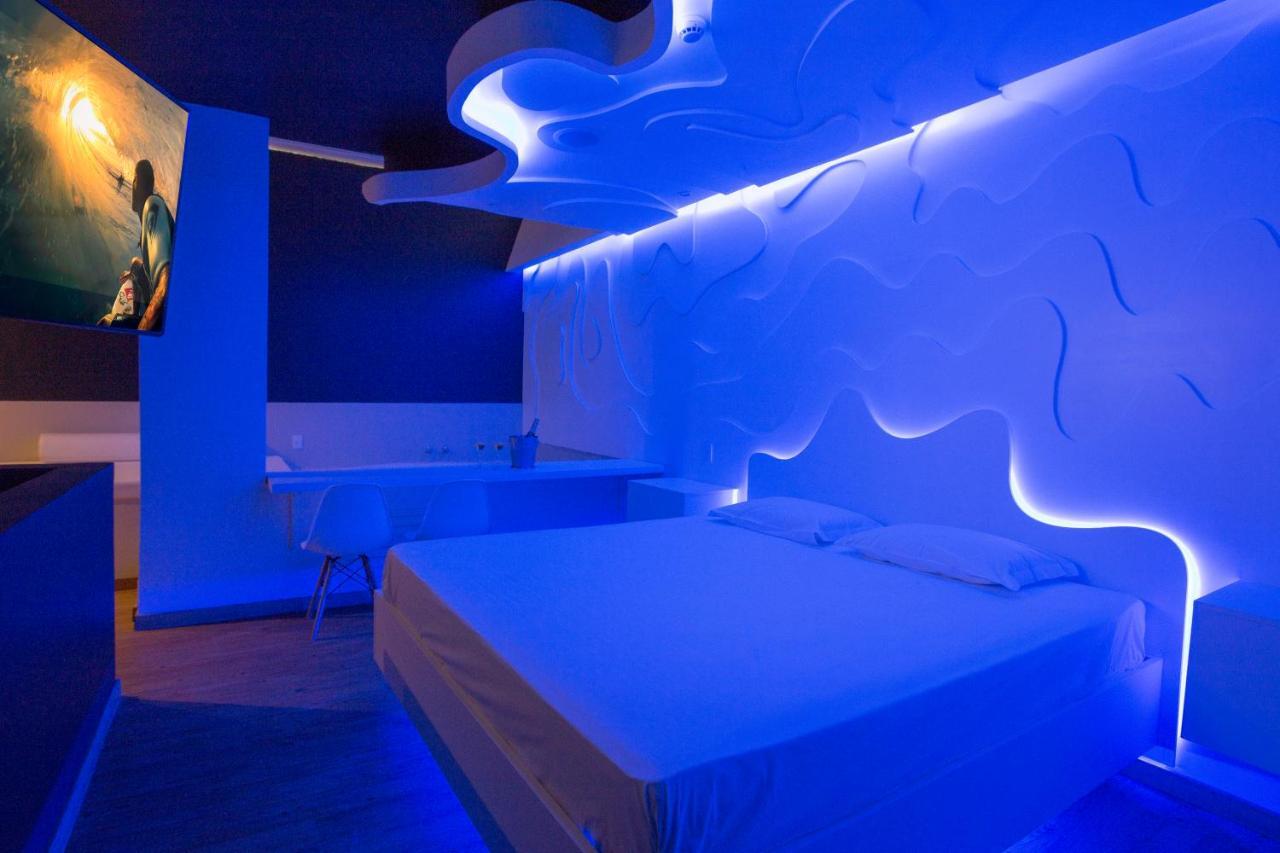 Tout Motel (Adults Only) กังปินาส ภายนอก รูปภาพ
